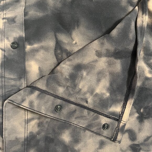 Lululemon Customizable Nulu Snap Scarf - Picture 5 of 5